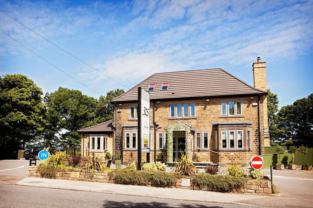 315 Bar & Restaurant Hotel Huddersfield Exterior photo